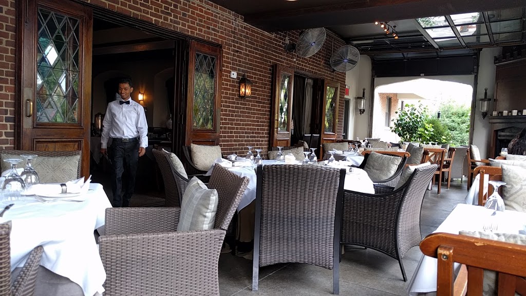 The Ambassador Dining Room : Best Restaurants In Delhi Ambassador New Delhi Ihcl Seleqtions